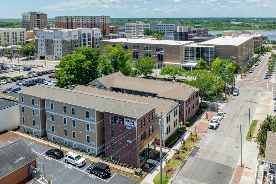 More Photos Of 214 Red Cross St, Wilmington Apartments For Lease