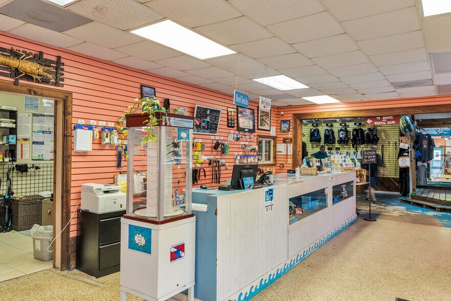 More Photos Of 27340 Overseas Hwy, Ramrod Key Hotel For Sale