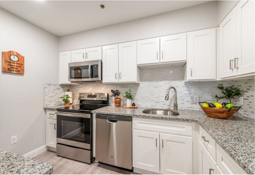 More Photos Of 171 East St, Methuen Apartments For Sale