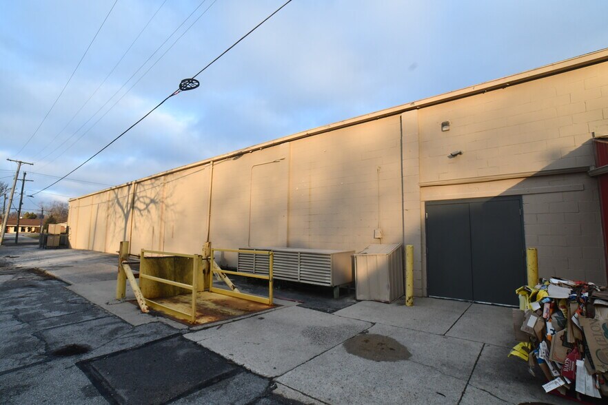 More Photos Of 602 E Main St, Cridersville General Retail For Sale