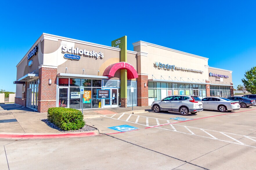 More Photos Of 3321-3335 Wheatland Rd, Dallas General Retail For Sale