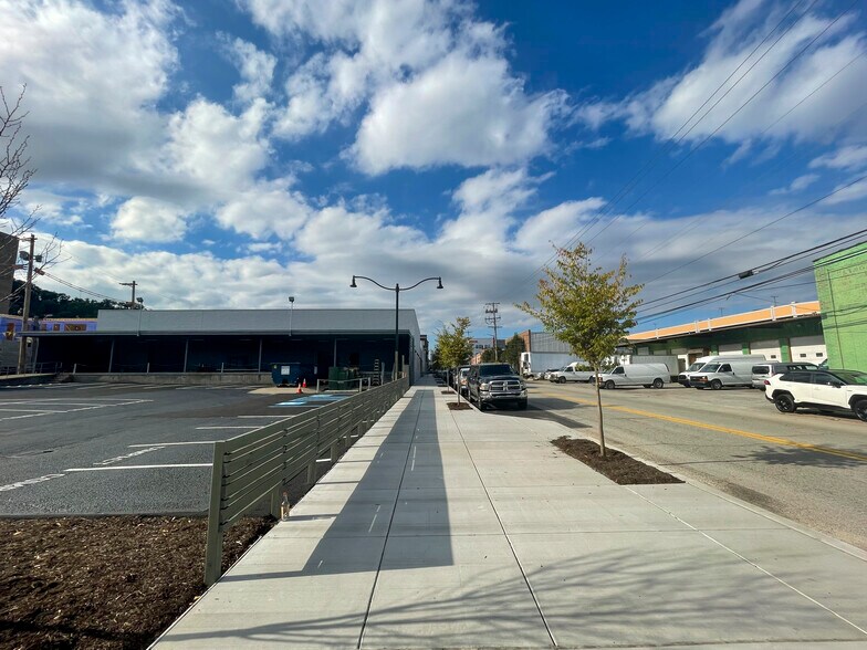 More Photos Of 211 26th St, Pittsburgh Light Manufacturing For Lease