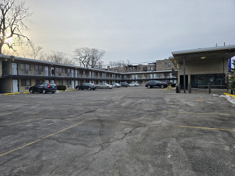 More Photos Of 6535 S King Dr, Chicago Hotel For Sale