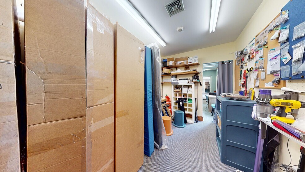 More Photos Of 172 Tuckerton Rd, Medford Office For Sale