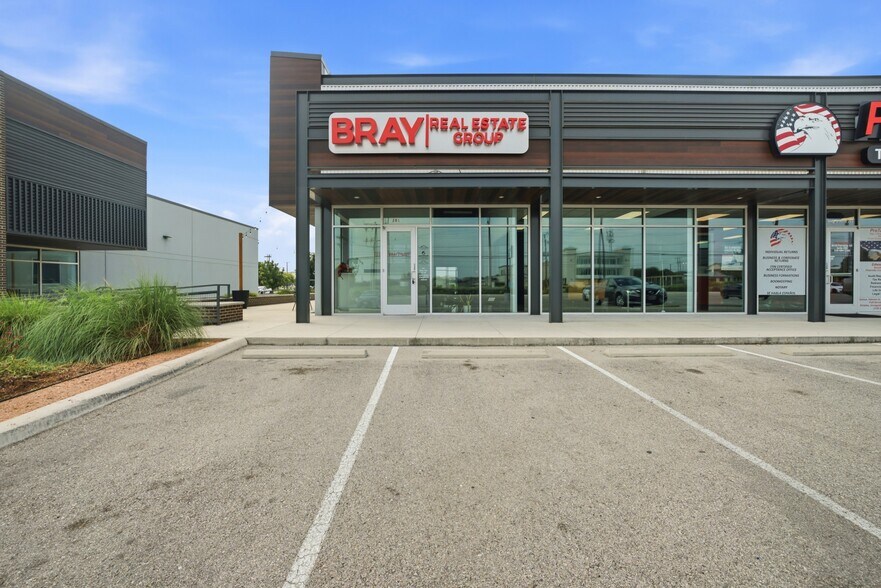 Primary Photo Of 8610 Potranco Rd, San Antonio Storefront Retail Office For Lease