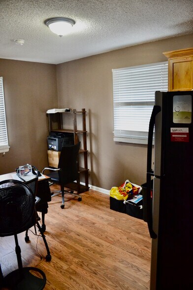More Photos Of 4615 Ewell Rd, Fredericksburg Office For Sale