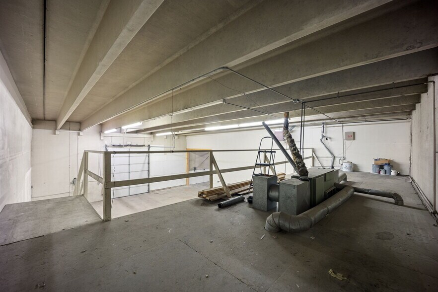 More Photos Of 1130 Valley St, Colorado Springs Warehouse For Lease
