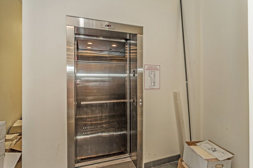 More Photos Of , Bayside Office For Sale