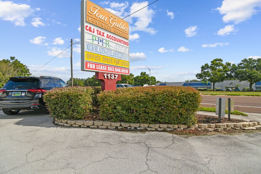 More Photos Of 1137 Bartow Rd, Lakeland Office For Lease