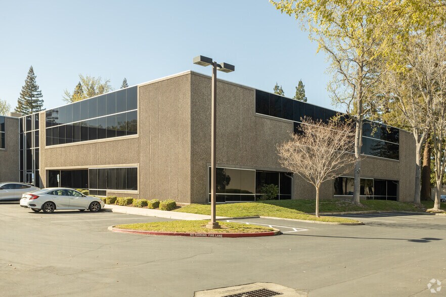 More Photos Of 2865 Sunrise Blvd, Rancho Cordova Office For Lease
