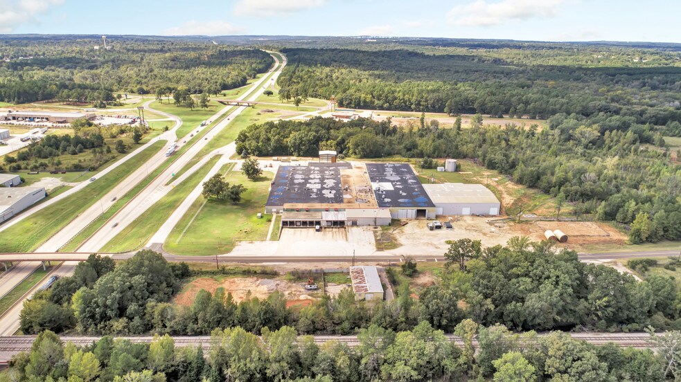 More Photos Of 13343 Interstate 20 E, Tyler Warehouse For Lease