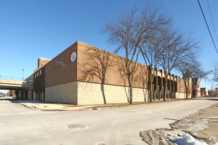 More Photos Of 400 Federal Ave, Saginaw General Retail For Sale