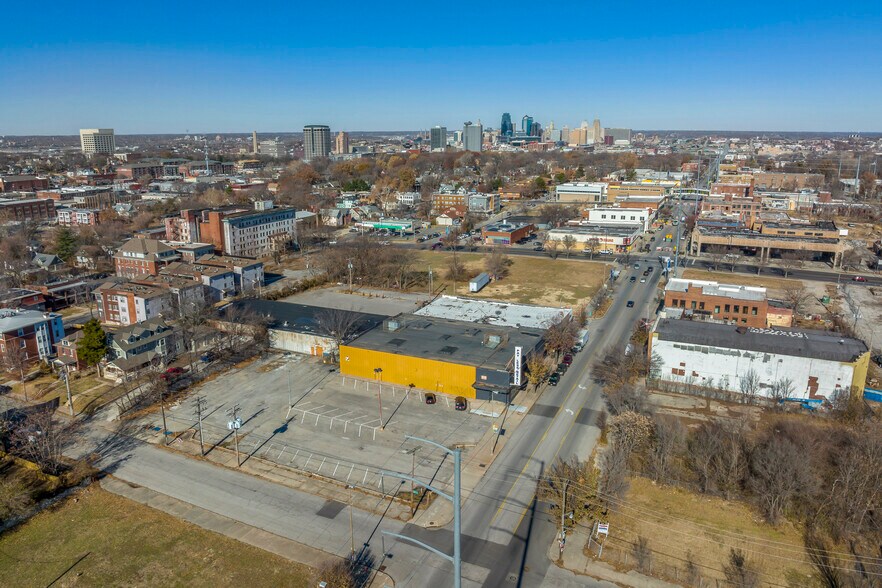 More Photos Of 3230 Troost Ave, Kansas City Freestanding For Sale