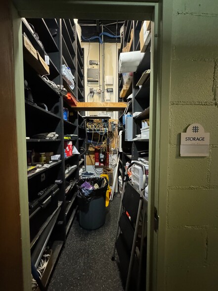 More Photos Of 1227 S 6th St, Minneapolis Freestanding For Lease