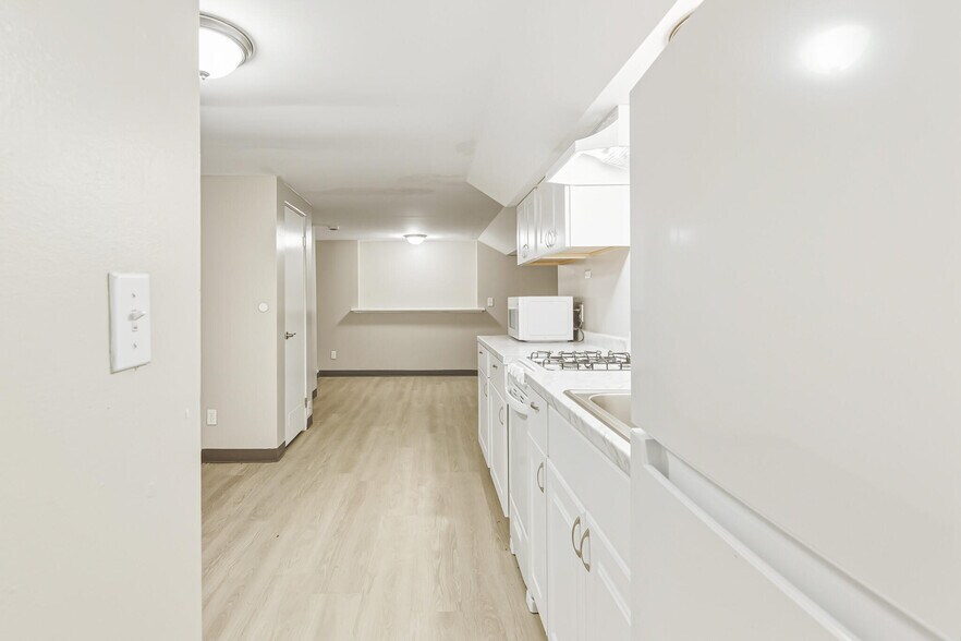 More Photos Of 1360 Franklin St, Denver Apartments For Sale