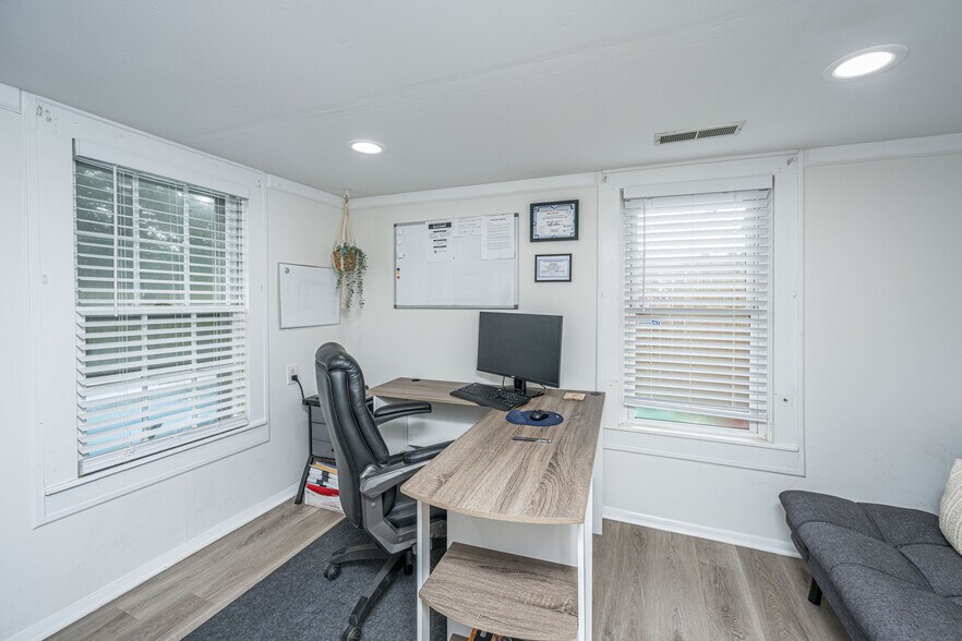 More Photos Of 2136 Easy St, North Charleston Freestanding For Sale