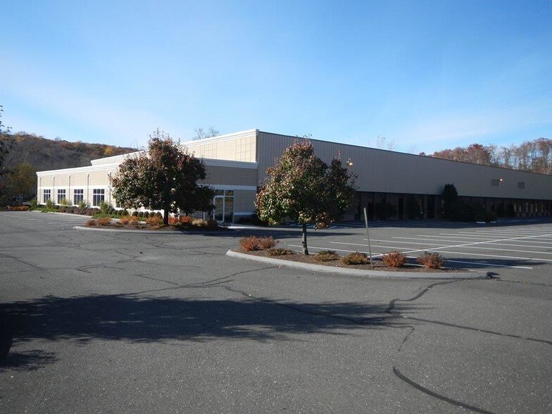 Primary Photo Of 13 Francis J Clarke Cir, Bethel Manufacturing For Lease