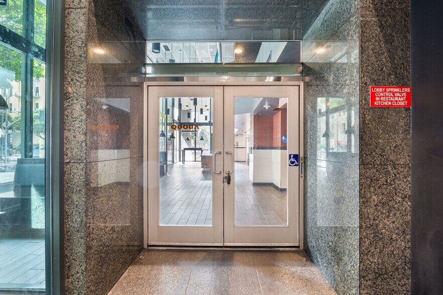 More Photos Of 701 W 7th St, Los Angeles Apartments For Lease