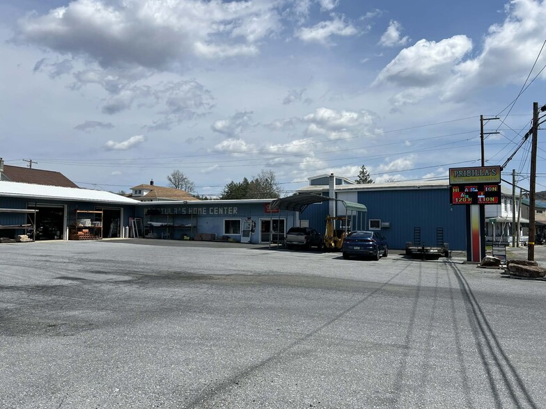 Primary Photo Of 200 Bridge St, Tremont General Retail For Sale