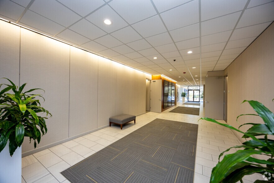 More Photos Of 6075 The Corners Pky, Peachtree Corners Office For Lease