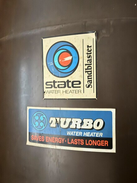 More Photos Of 3851 Harrington st, Oak Park Freestanding For Sale