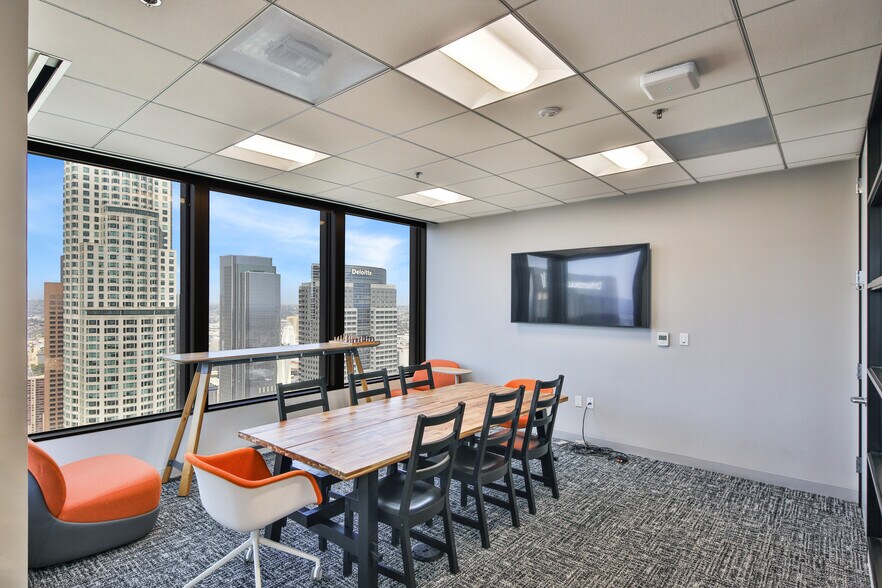 More Photos Of 707 Wilshire Blvd, Los Angeles Office For Lease