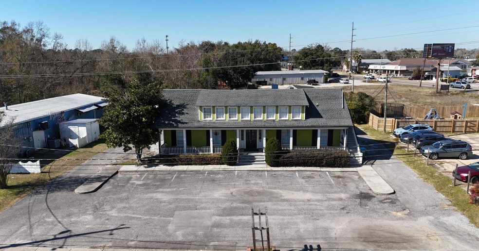 Primary Photo Of 777 Watkins Ave, Gulfport Office For Sale