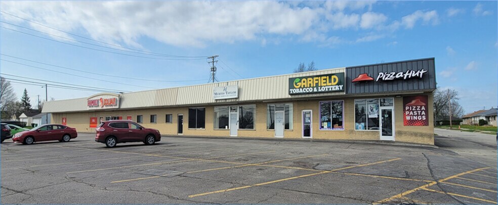 Primary Photo Of 5522-5544 Turney Rd, Garfield Heights General Retail For Lease