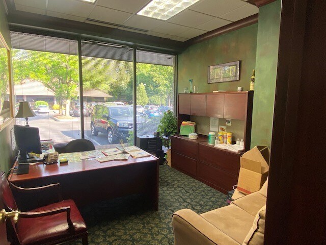 More Photos Of 170 Linden Oaks Dr, Rochester Office For Sale