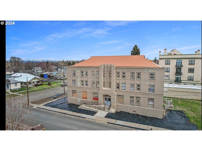 Primary Photo Of 2330 5th St, Baker City Apartments For Sale