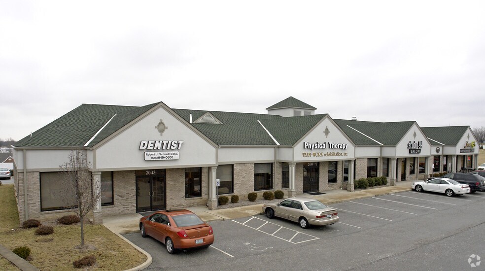 More Photos Of 2031-2043 S Old Highway 94, Saint Charles Storefront Retail Office For Lease