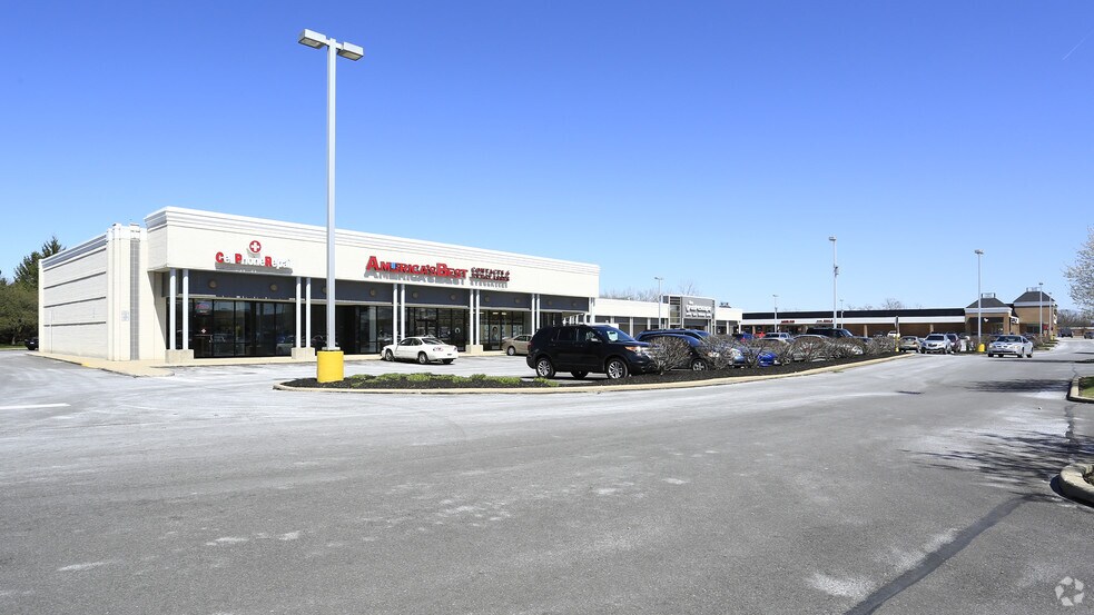 More Photos Of 17200-17290 Royalton Rd, Strongsville Freestanding For Lease