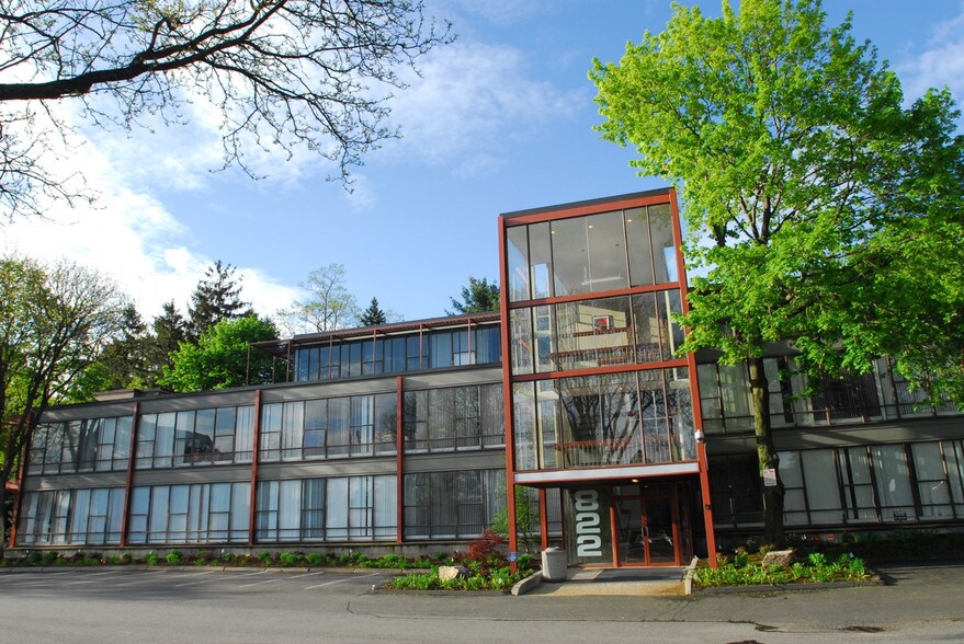 More Photos Of 822 Boylston St, Brookline Medical For Lease