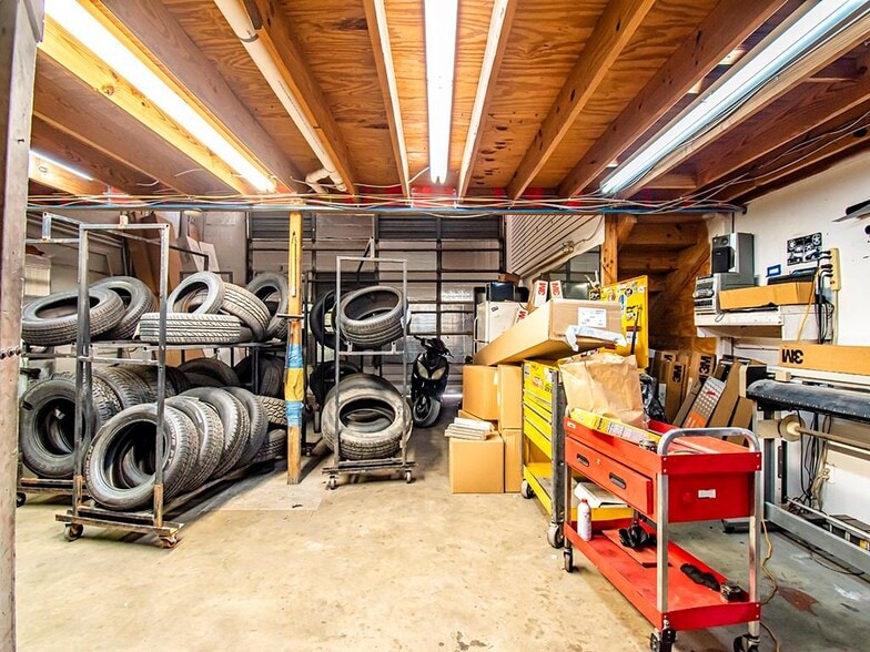 More Photos Of 5720 US Highway 1, Vero Beach Auto Repair For Sale