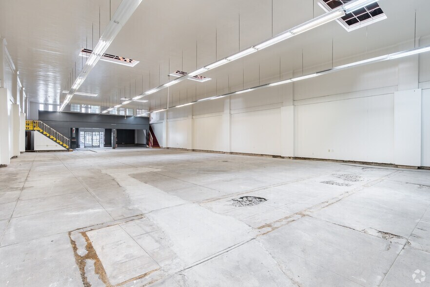 More Photos Of 2009 San Pablo Ave, Berkeley Freestanding For Lease