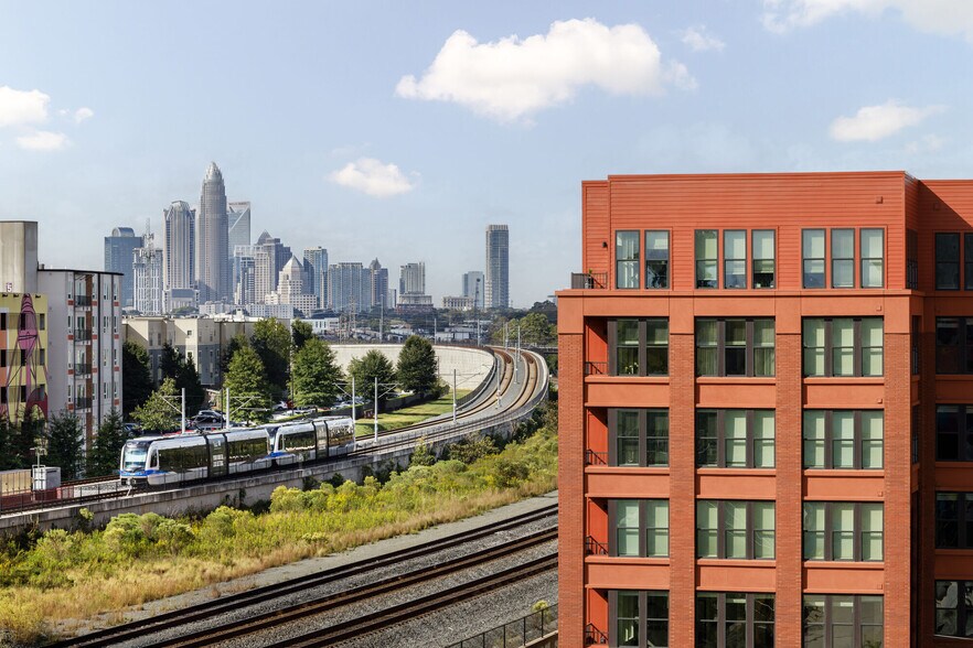 More Photos Of 300 E 36th St, Charlotte Apartments For Lease