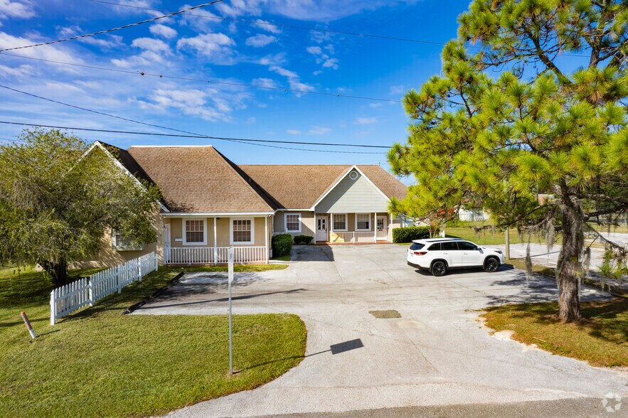 Primary Photo Of 504 E Baker St, Plant City Office For Lease