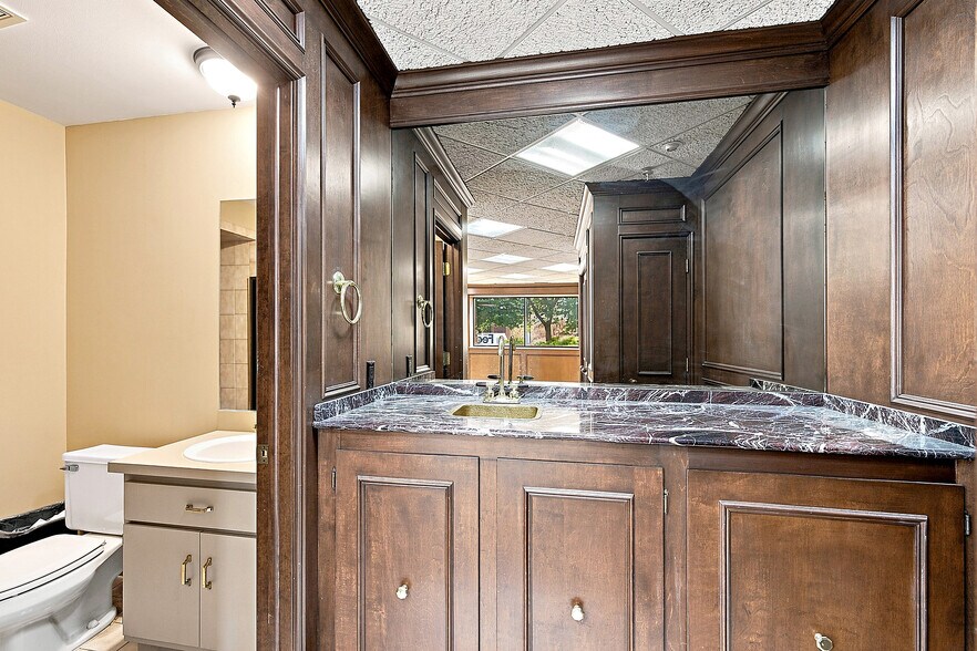 More Photos Of 33842 James J. Pompo Dr, Fraser Manufacturing For Sale