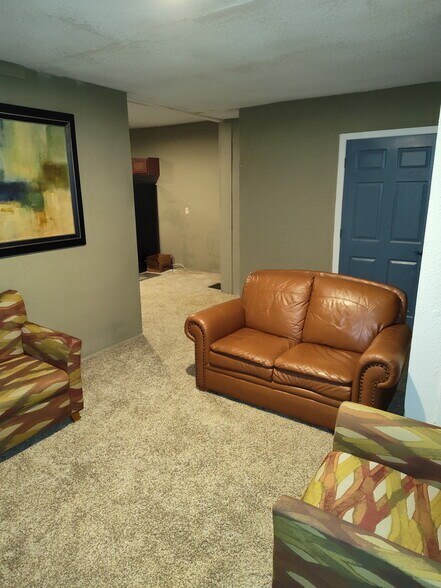 More Photos Of 1127 Merriam Ln, Kansas City Apartments For Sale