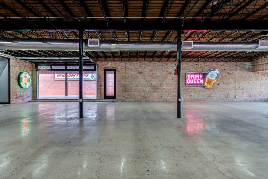 More Photos Of 1213 Crickets Ave, Lubbock Storefront For Sale