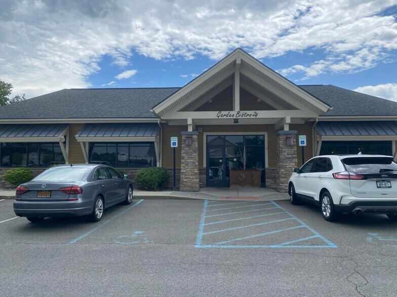 Primary Photo Of 5 Vista Blvd, Slingerlands Restaurant For Sale