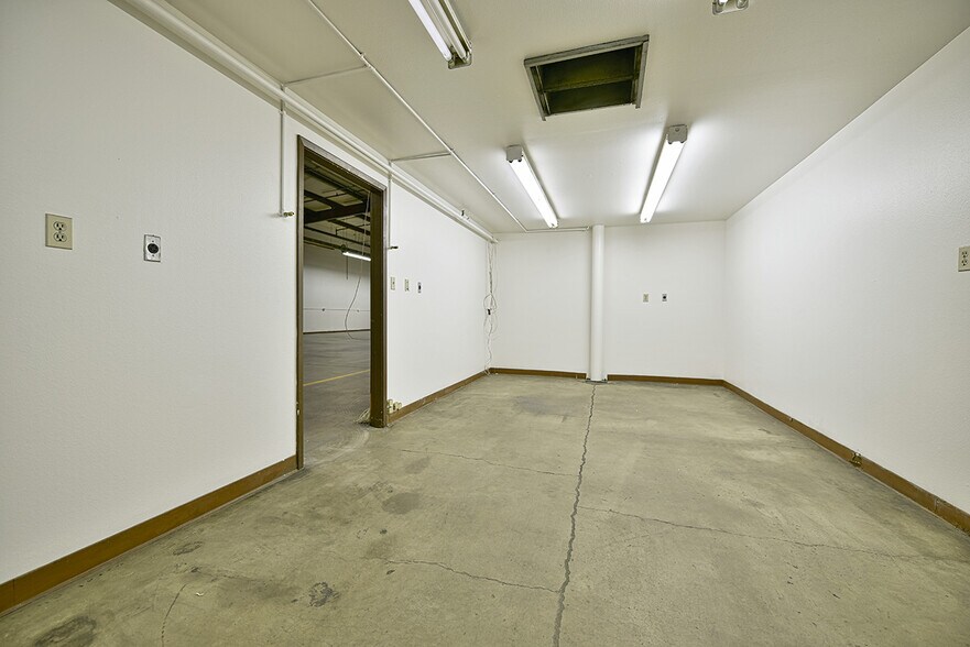 More Photos Of 1744 Forrest Way, Carson City Manufacturing For Sale