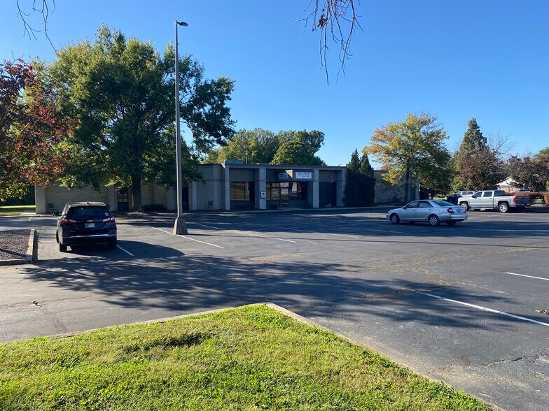 More Photos Of 4311 Old Indiana 261, Newburgh Medical For Sale