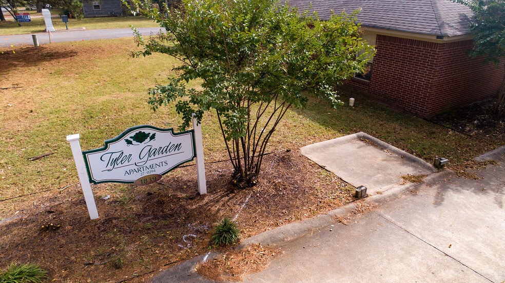 More Photos Of 1839 Tyler St, Conway Apartments For Sale