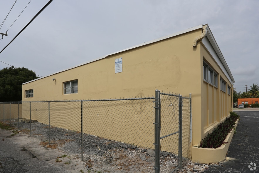 More Photos Of 3514-3518 Broadway, West Palm Beach Office For Lease