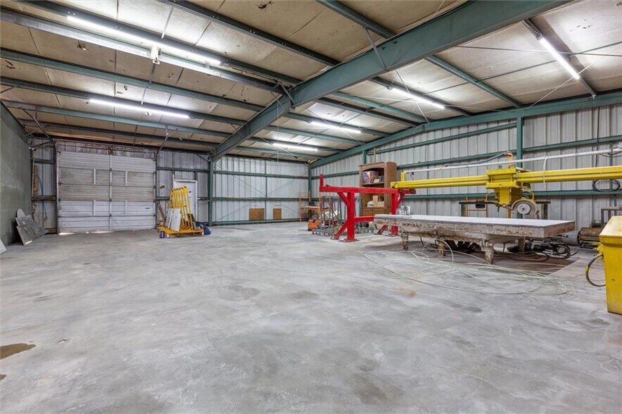 More Photos Of 306 US 123 Byp, Seneca Manufacturing For Lease