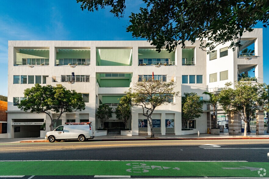 More Photos Of 530 Wilshire Blvd, Santa Monica Office For Lease