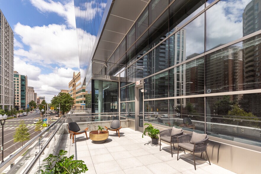 More Photos Of 3901 N Fairfax Dr, Arlington Office For Lease