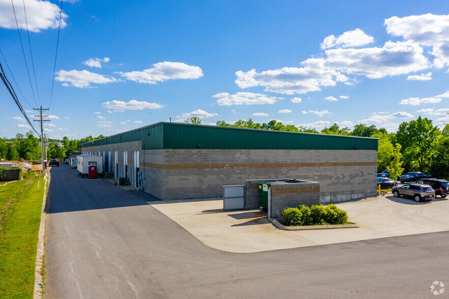 More Photos Of 5510 E Division St, Mount Juliet Warehouse For Lease
