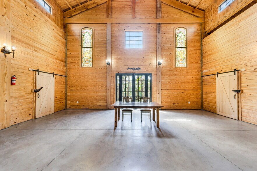 More Photos Of 19050 SW 194th Ave, Miami Lodge Meeting Hall For Sale